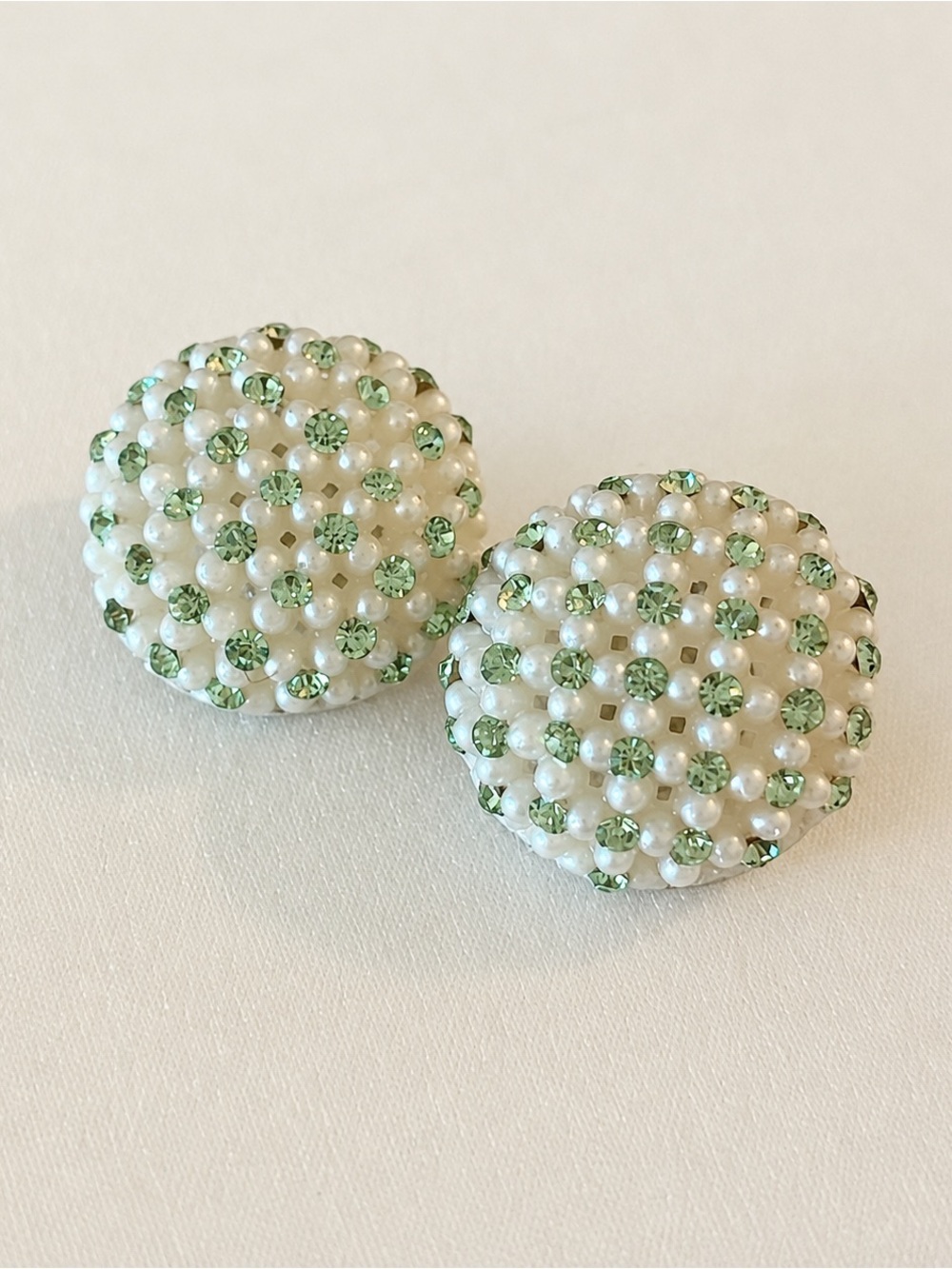 Vintage 1950s Green Rhinestone Faux Pearl Cluster Clip-On Earrings